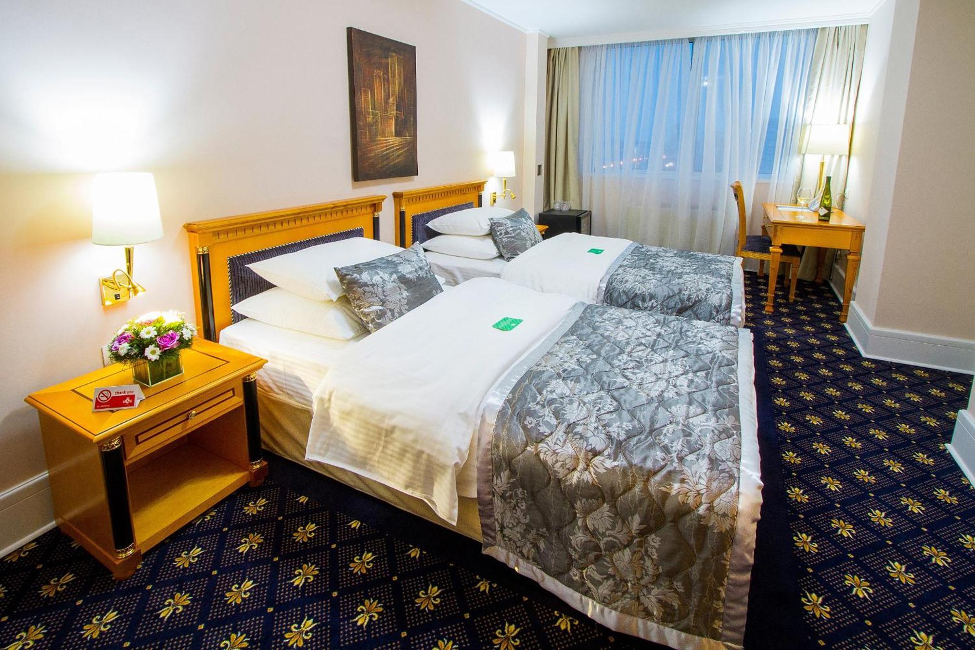 A Hoteli - Hotel Sloboda Sabac Phòng bức ảnh