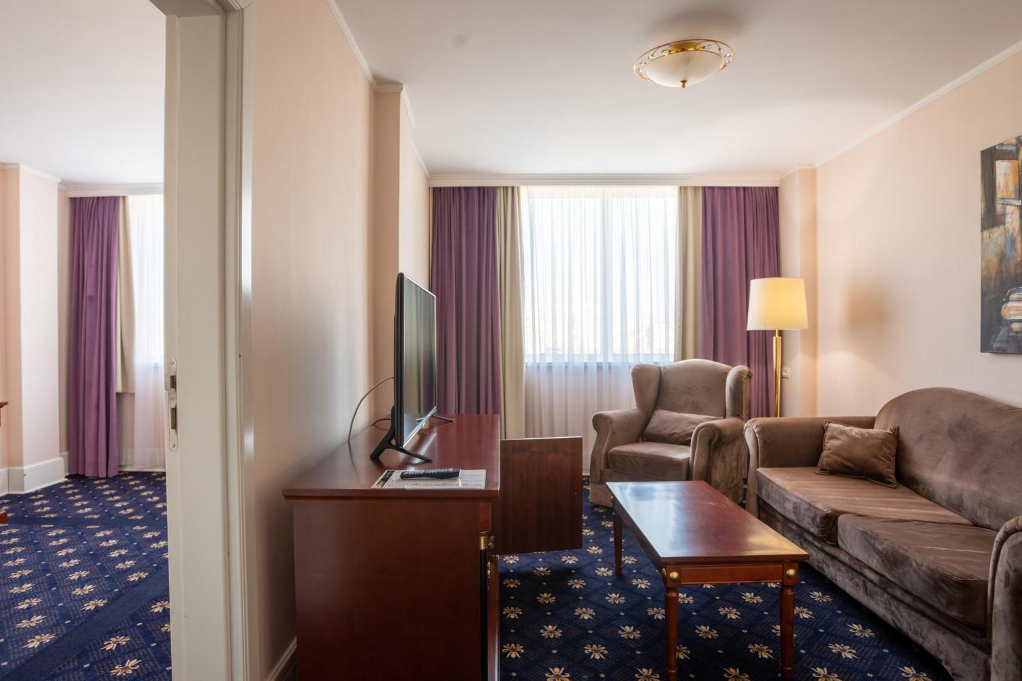 A Hoteli - Hotel Sloboda Sabac Ngoại thất bức ảnh